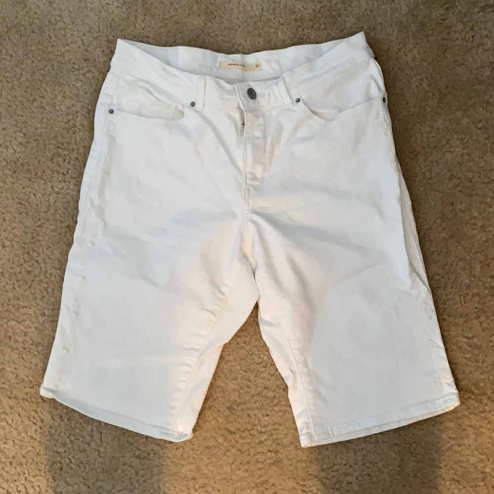 Levi Strauss Bermuda shorts, size 30